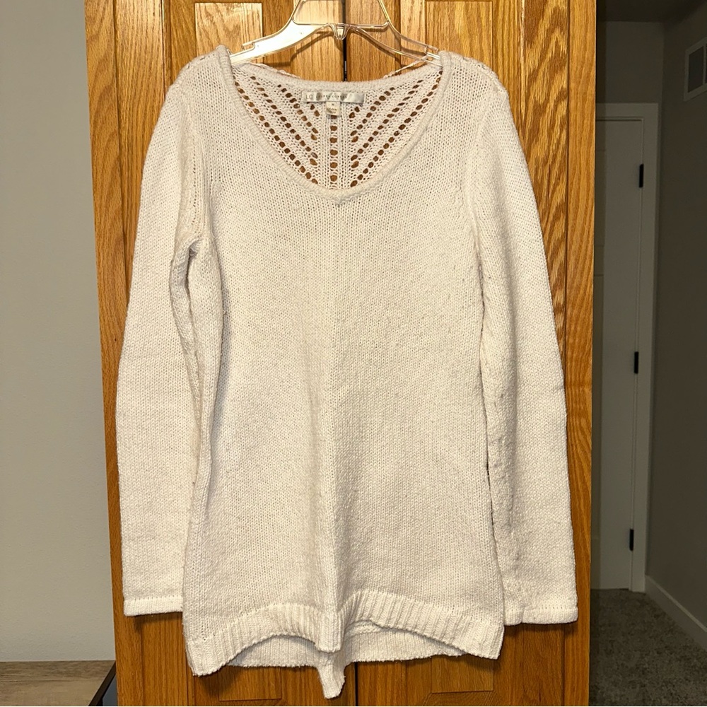 LC Lauren Conrad Elegant White Knit Sweater size M